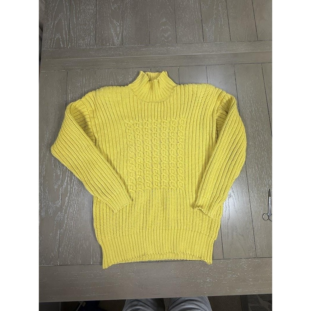 VINTAGE Episode Sweater Medium Yellow Cable Knit‎ Padded Shoulders Cotton Preppy